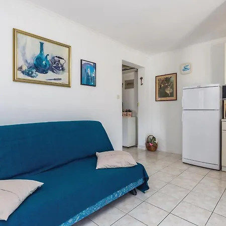 1 Bedroom Lovely In *